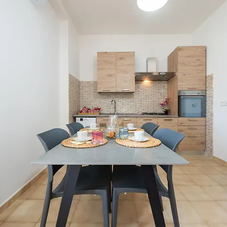 Fresia Apartment *