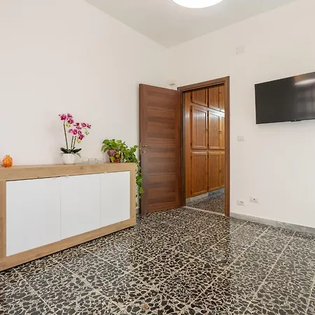 Apartment Fresia Cagliari